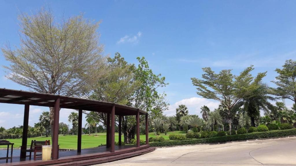 Suwan Golf & Country Club Hotel Nakhon Pathom Luaran gambar
